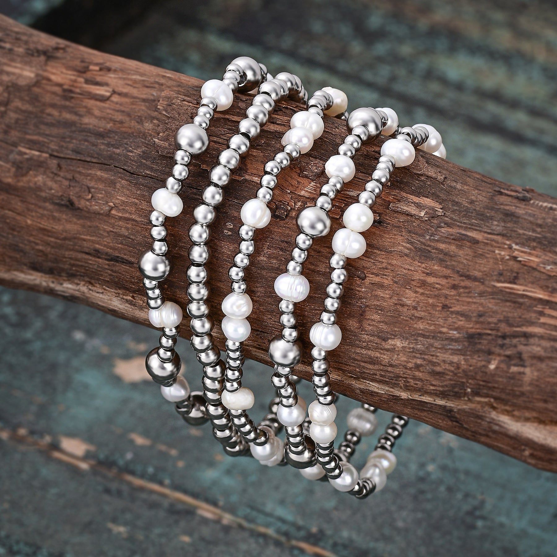 Shimmering Pearl Bracelet Set